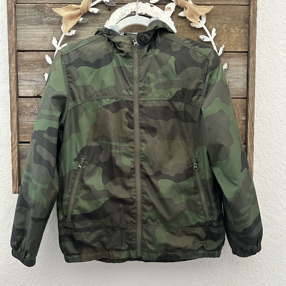 GAP Kids Camouflage windbreaker lined hooded Jacket size XL